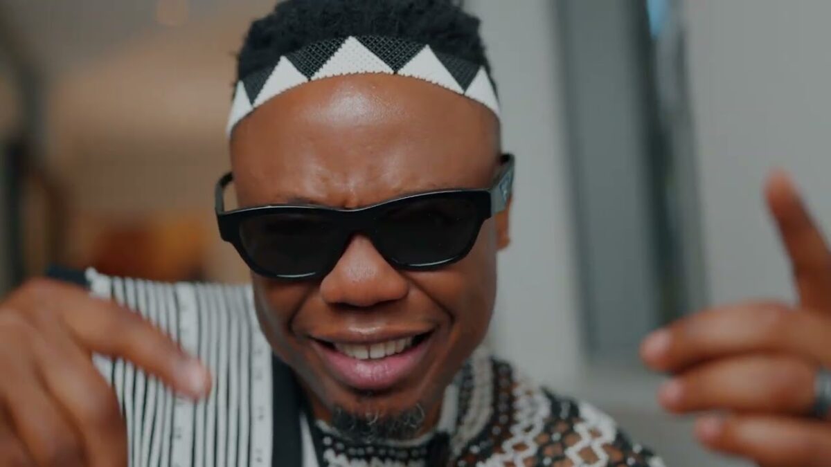 Goldmax - Goldmax & DJ Tira - Umxhosa (Official Video)