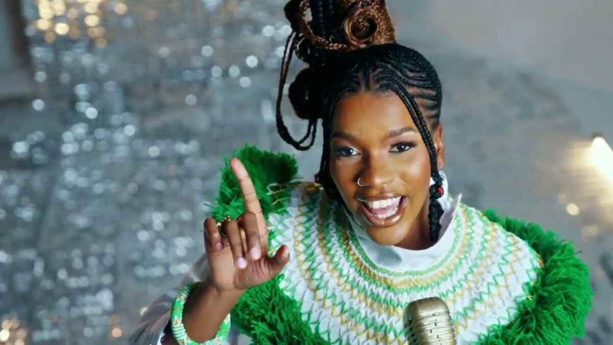 Starr Healer x Lwah Ndlunkulu - Ngisayogana [Visualiser]