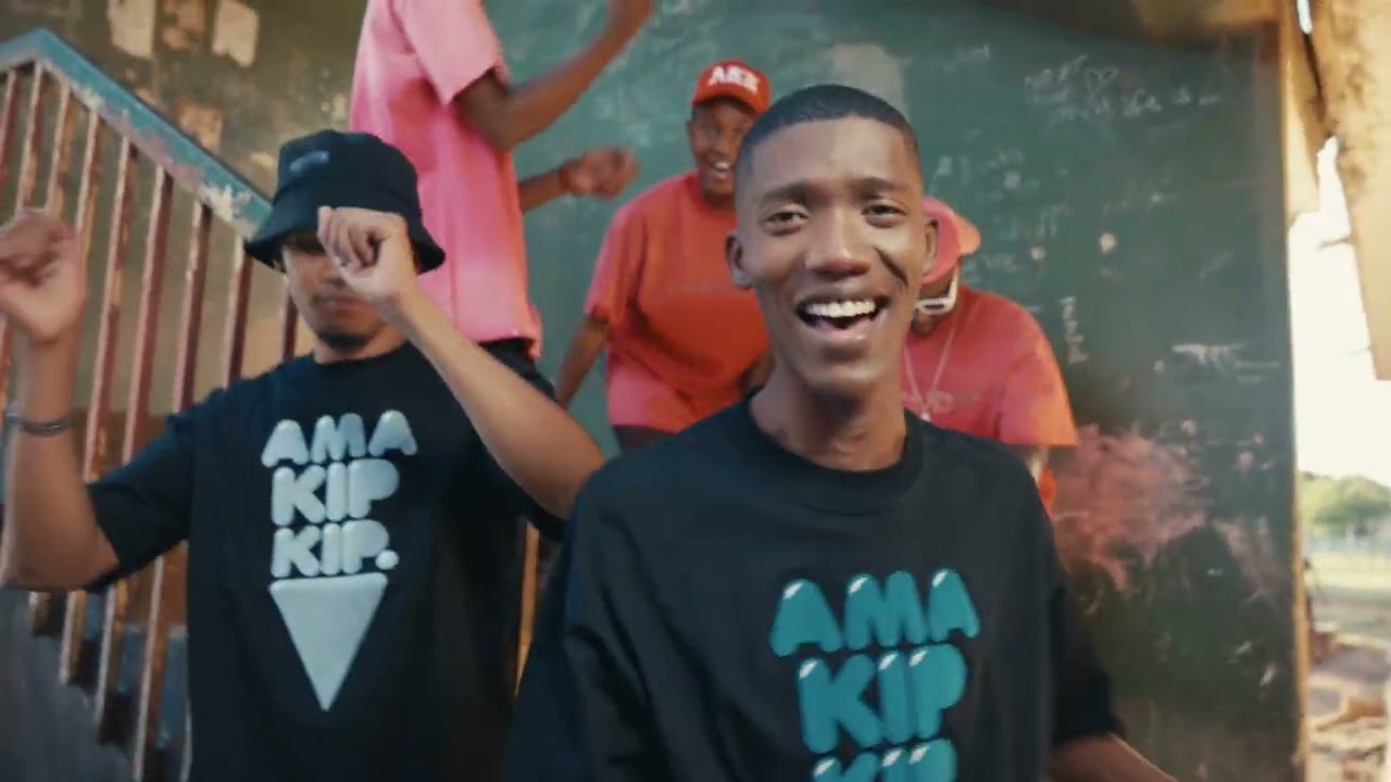 Macasset – QO QO QO Ft. ULazi, LeeroSoul, Navaro, FaroQi MuziQ, Skara, King Wazza & NaCo