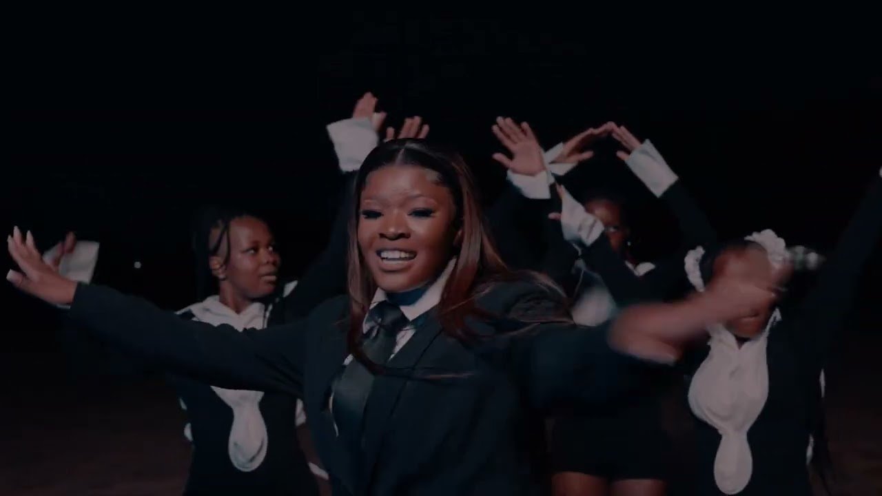 Kharishma – HOTSPOT Ft. DJ Angelo & Buddy sax